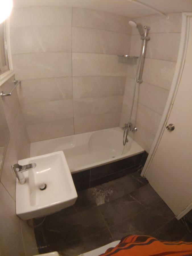Luxury Apartment In Light House Beach Paphos Eksteriør bilde