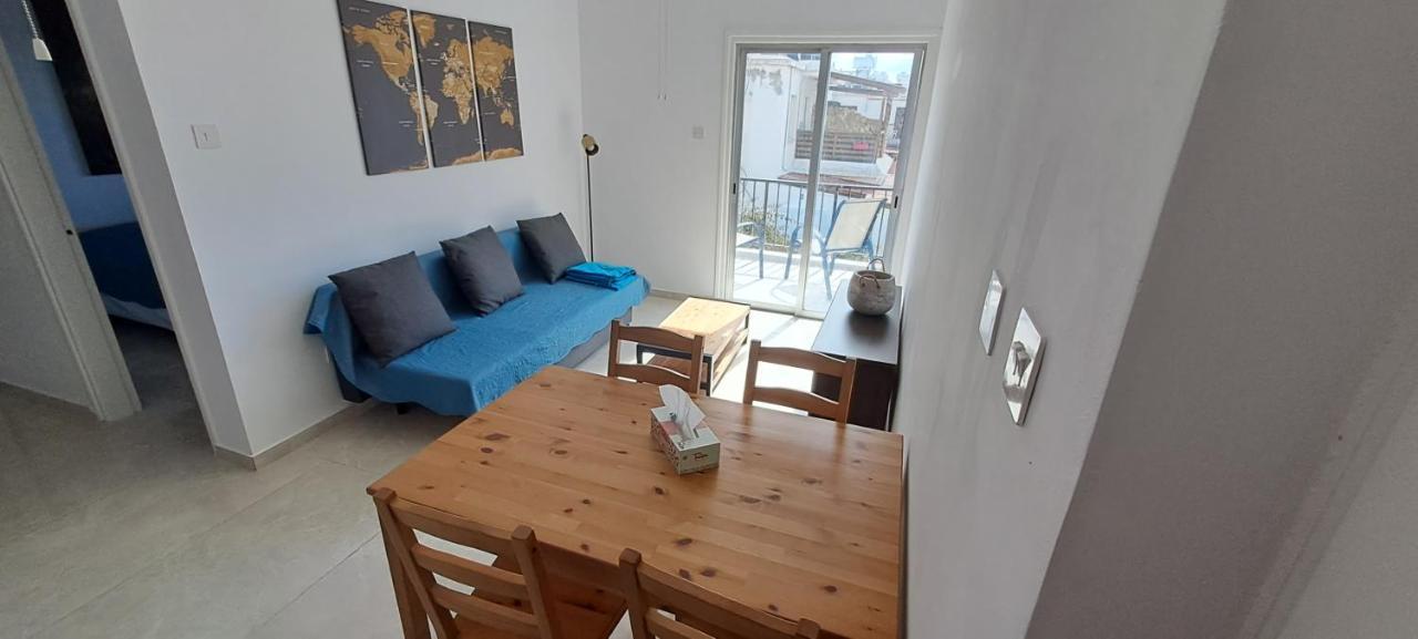Luxury Apartment In Light House Beach Paphos Eksteriør bilde
