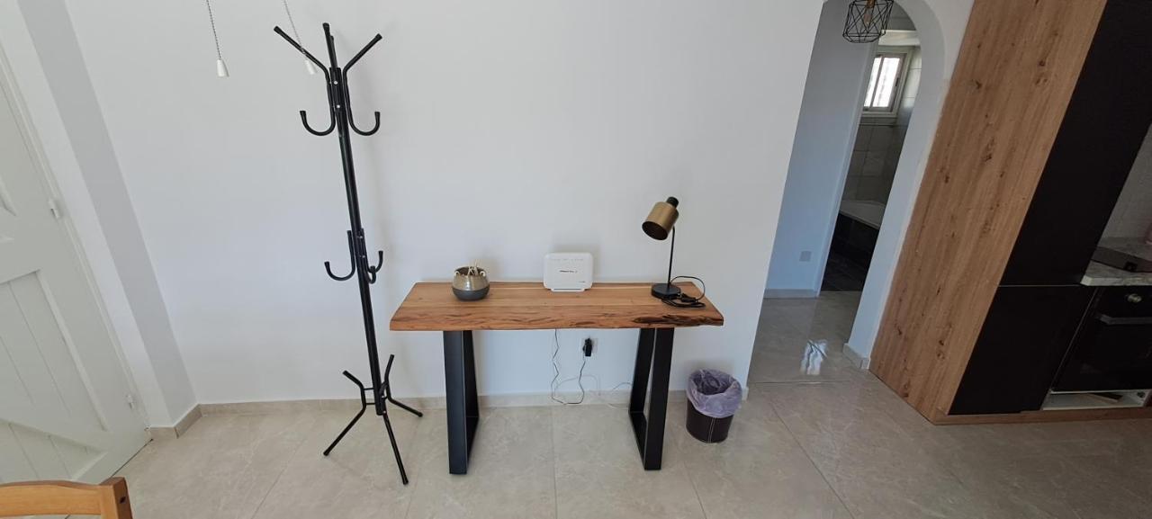 Luxury Apartment In Light House Beach Paphos Eksteriør bilde