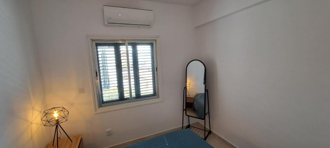 Luxury Apartment In Light House Beach Paphos Eksteriør bilde