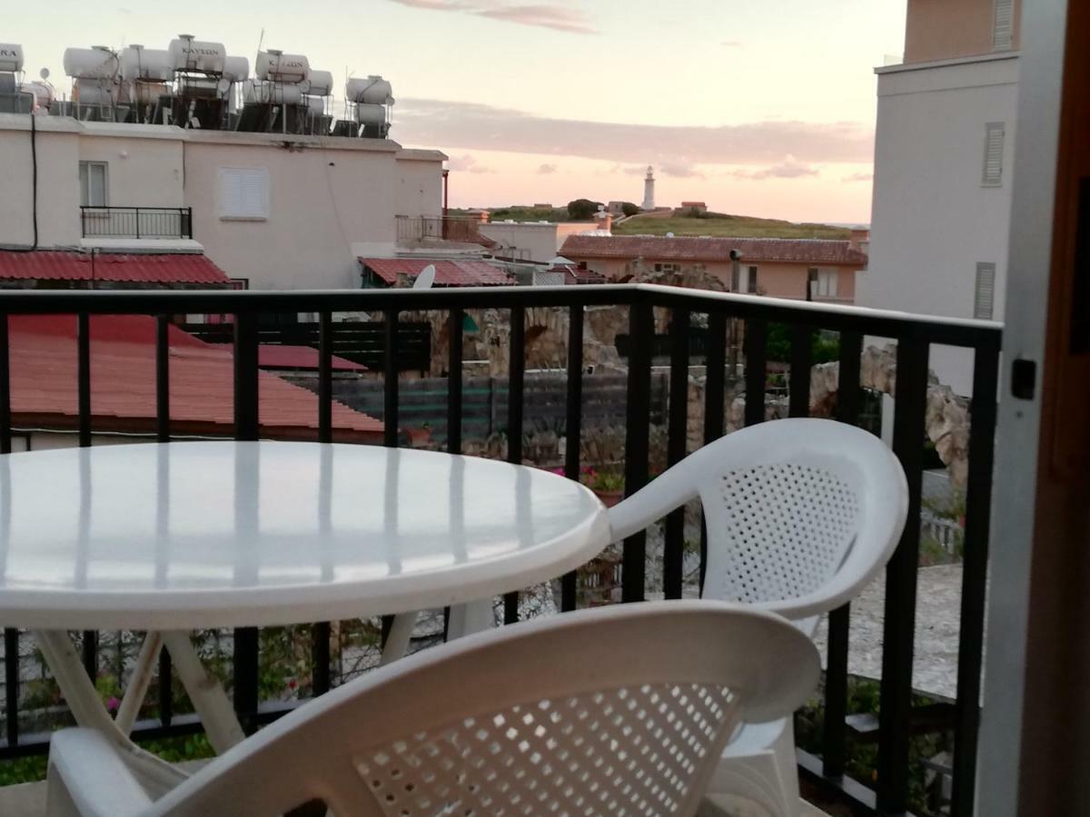 Luxury Apartment In Light House Beach Paphos Eksteriør bilde